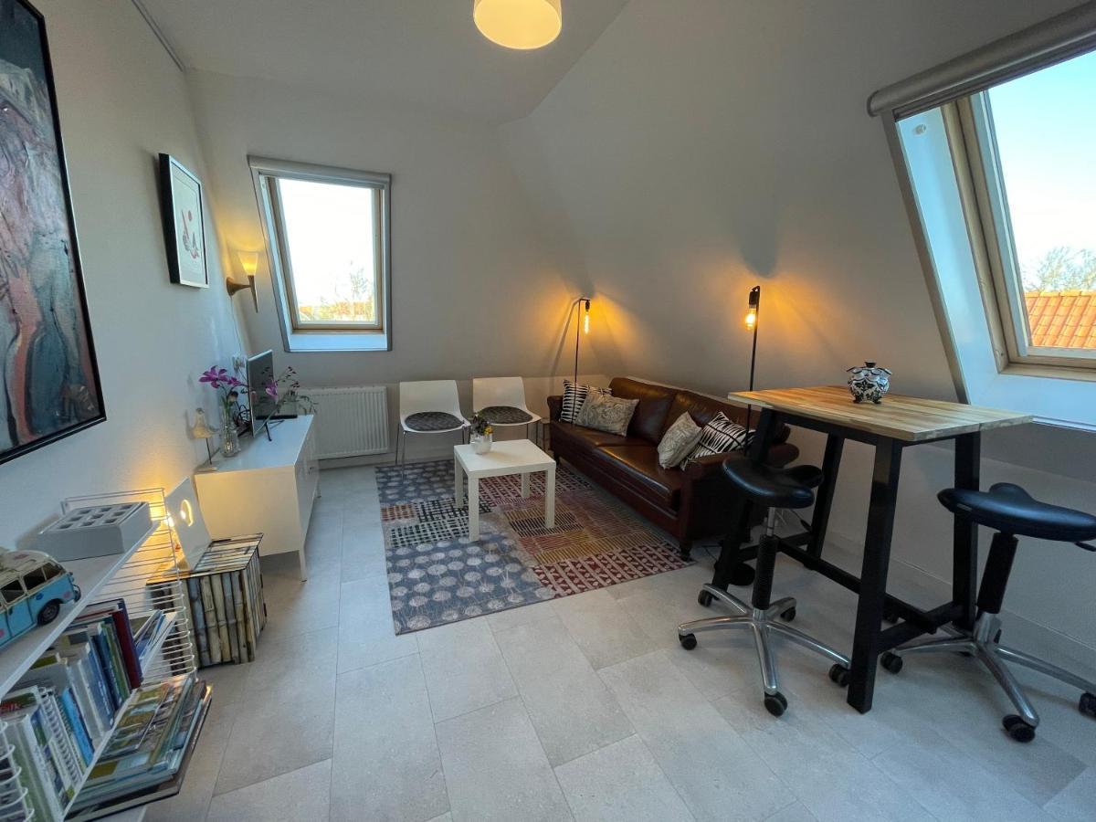Bed and Breakfast Vrijplaats Oosterend  Экстерьер фото